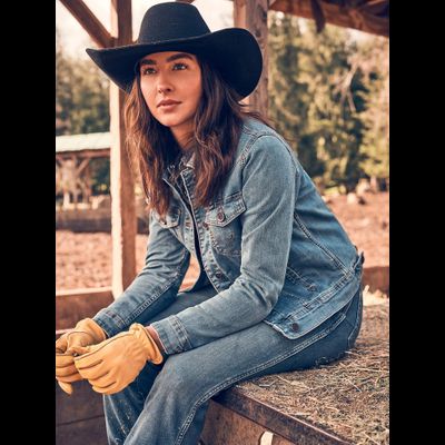 Куртка Wrangler® Women's Long Sleeve Classic Fit Denim Jacket