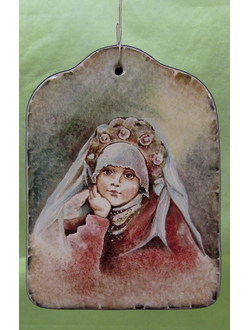 Девочка задумчивая