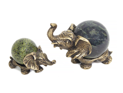 Статуэтка "Слон". Бронза, змеевик.