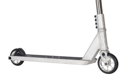 Трюковой самокат Native Stem в стильном дизайне. дека