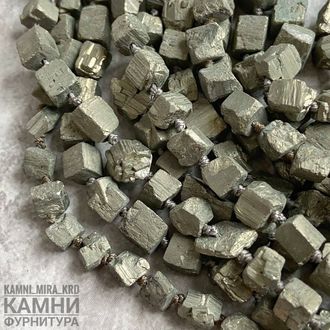 Пирит необработанные кубические камни 5-8 мм, цена за нить 20 см