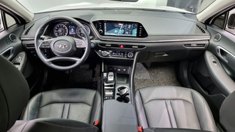 Автомобиль Hyundai SONATA 1.6 Turbo Premium Family 2020 год
