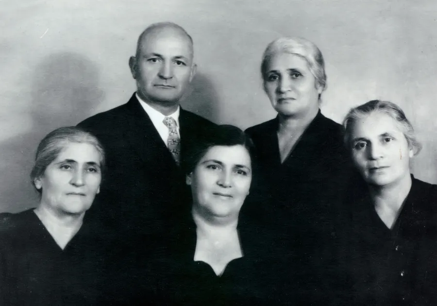 Было