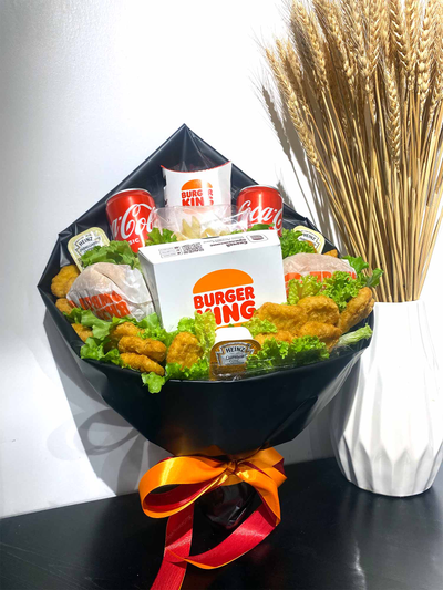 Букет из бургеров и закусок "Бургер кинг"