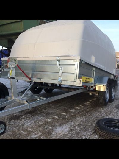 Прицеп ЛАВ-81013A с пластиковой крышкой