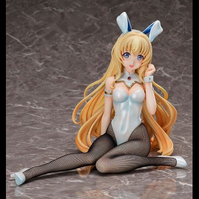Фигурка 1/4 Жрица (Onna Shinkan Bunny Ver.)