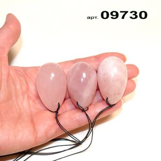Розовый кварц натуральный (яйцо) арт.09730: с отв. ~35г ~40*25мм