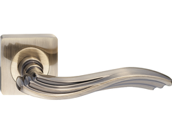 Renz Джулия бронза античная