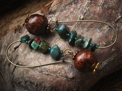 Серьги-бохо с камнями "Легенды тайги"