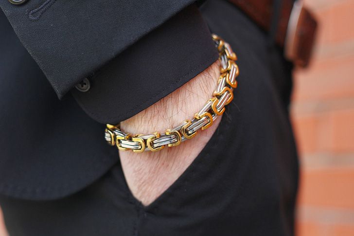 Модные мужские браслеты на руку из золота