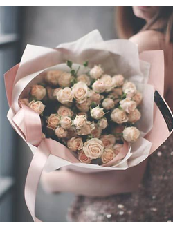 7 кустовых  роз "Нежность"