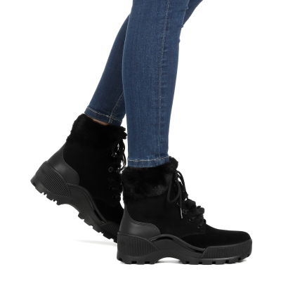 Ботинки женские замшевые  Майкл Корс черные