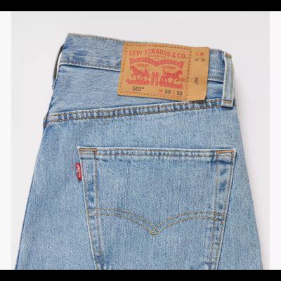 Джинсы 501® Levi's® RedTab™ {стираные}
