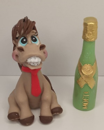 фигурка из шоколадной глазури "Веселый конь" комплект  7,5 см