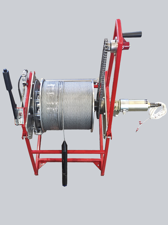 Лебедка геофизическая ручная с кабелем 300 м.