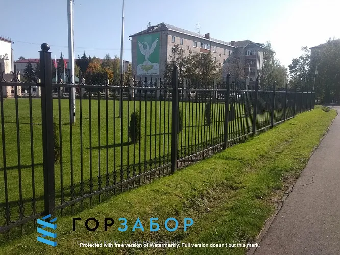 Сварное ограждение с элементами ковки с установкой под ключ