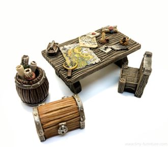 Treasure hunter table (painted)