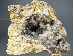 Целестин и кальцит. Дагестан. Россия. 70*43*60мм