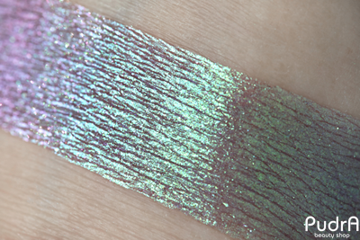 Tammy Tanuka Рассыпчатые тени для век Владычица пены морской 1 мл