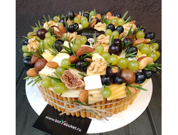 Торт из сырных закусок