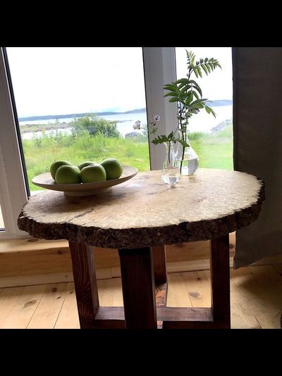 столик из спила ясеня