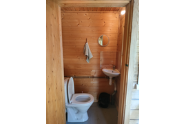 Розовый дом