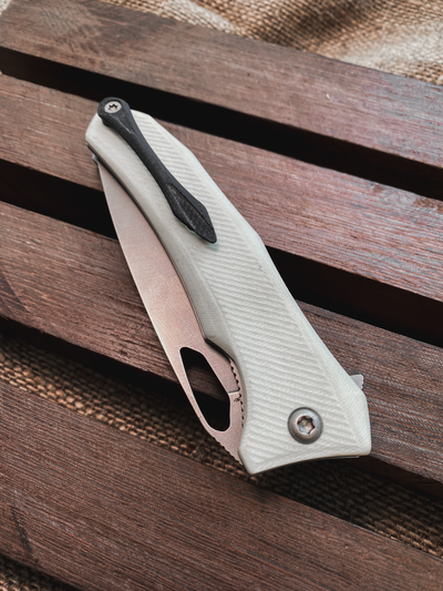 Складной нож Бизон сталь Elmax, рукоять G10, цвет белый