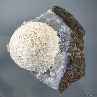 Морденит, кварц. Индия. 50*50*50мм