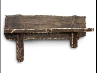 Деревянные полки и вешалки