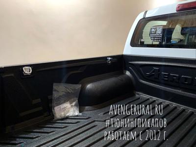 Вкладыш в кузов Aeroklas для Isuzu D-max 2012-2020 с возможностью установки перегородки для груза