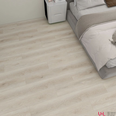 SPC ламинат Union Essence Дуб Айвори ES02-04 43 класс толщина 4.0 мм с фаской замковый 2.2326 м2