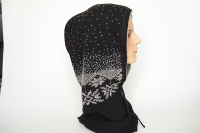 Вязаный шарф капюшон черного цвета Вицио Италия