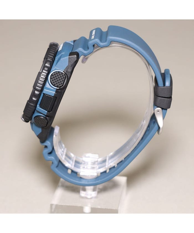 Часы Casio Pro Trek PRT-B70-2ER