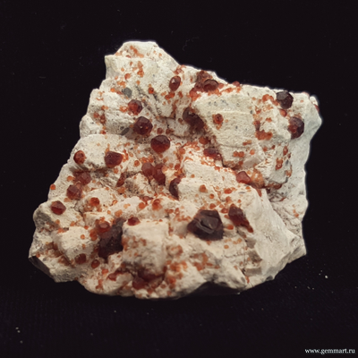 Спессартин (разн. граната). Китай. 43*43*26мм