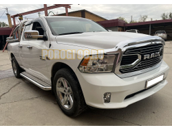 Пороги с накладным листом d76 ПапаТюнинг для Dodge Ram 1500 Crew Cab (DS) D IV 2009-2019