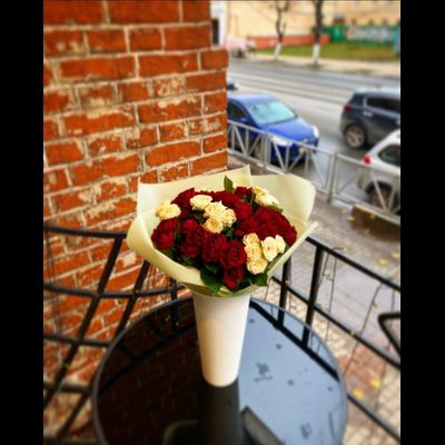 Букет роза кустовая 40 см 17 шт