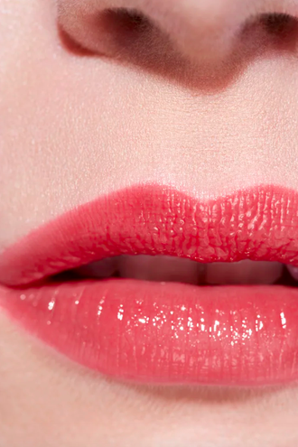 Chanel ROUGE COCO FLASH - УВЛАЖНЯЮЩАЯ ПОМАДА-БЛЕСК ДЛЯ ГУБ