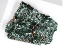 Клинохлор (серафинит), срез полированный с двух стороны, Россия, Иркутская область (38*33*4,5 мм, 7,3 г) №28400