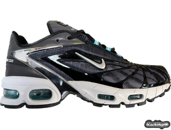 NIKE TAILWIND V x SKEPTA METALLIC GREY (40-45)