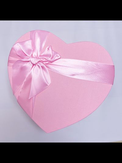 Подарочная коробка большое сердце розовое