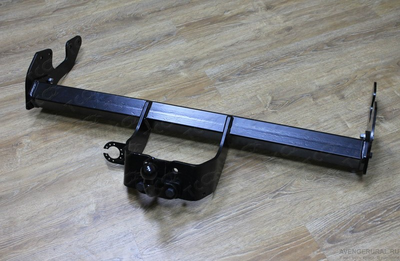 Фаркоп для Hilux Revo