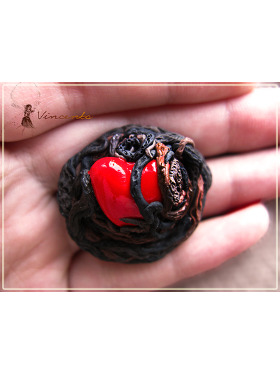 Сердце леса. Необычная брошь с сердцем в ветвях