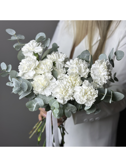 Букет невесты из диантуса и эвкалипта