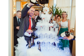 Горка шампанского