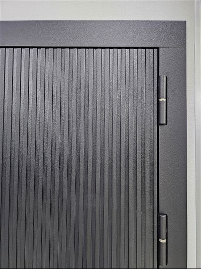 ЙОШКАР-ОЛА (РОССИЯ). СИРИУС 108 мм. ТРЕХКОНТУРНАЯ. ШАГРЕНЬ ЧЕРНАЯ+ДУБ НАТУРАЛЬНЫЙ/ БЕЛЫЙ МАТОВЫЙ.