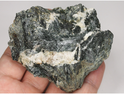 Актинолит, Россия, Северный Кавказ, КЧР, река Большой Блыб (75*70*36 мм, 164 г) №29631