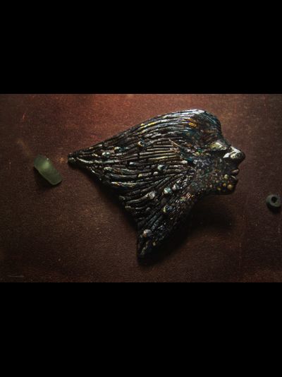 Фэнтези-брошь &quot;Русалка Угольного Моря&quot; (6 х 5 см)