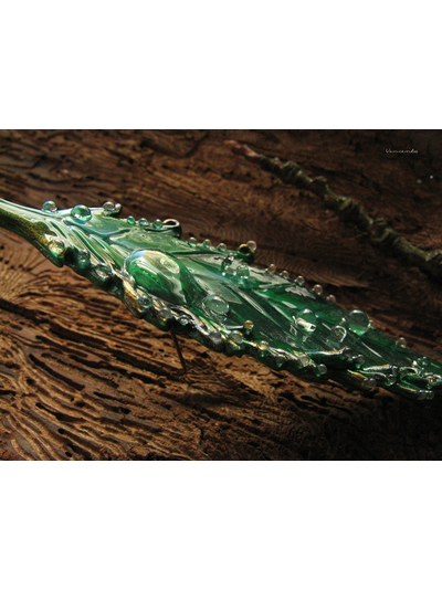 Весенняя брошь "Листок Павлинникуса" - волшебный подарок к 8 марта!