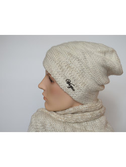 Однослойная женская шапка Vizio Италия 141 белая фото