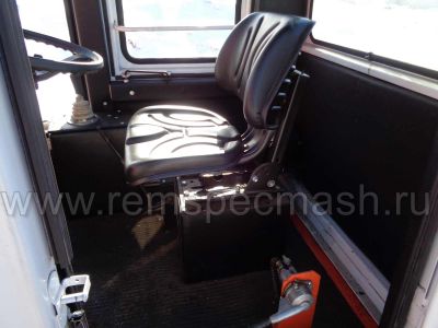 Фронтальный погрузчик ПК 33-01-00